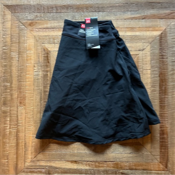 UA Athletic sporty skirt - Picture 2 of 5